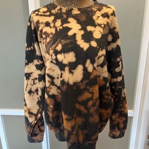 URBAN OUTFITTERS OVERSIZED TIE DYE SWEATSHIRT ONE SIZE